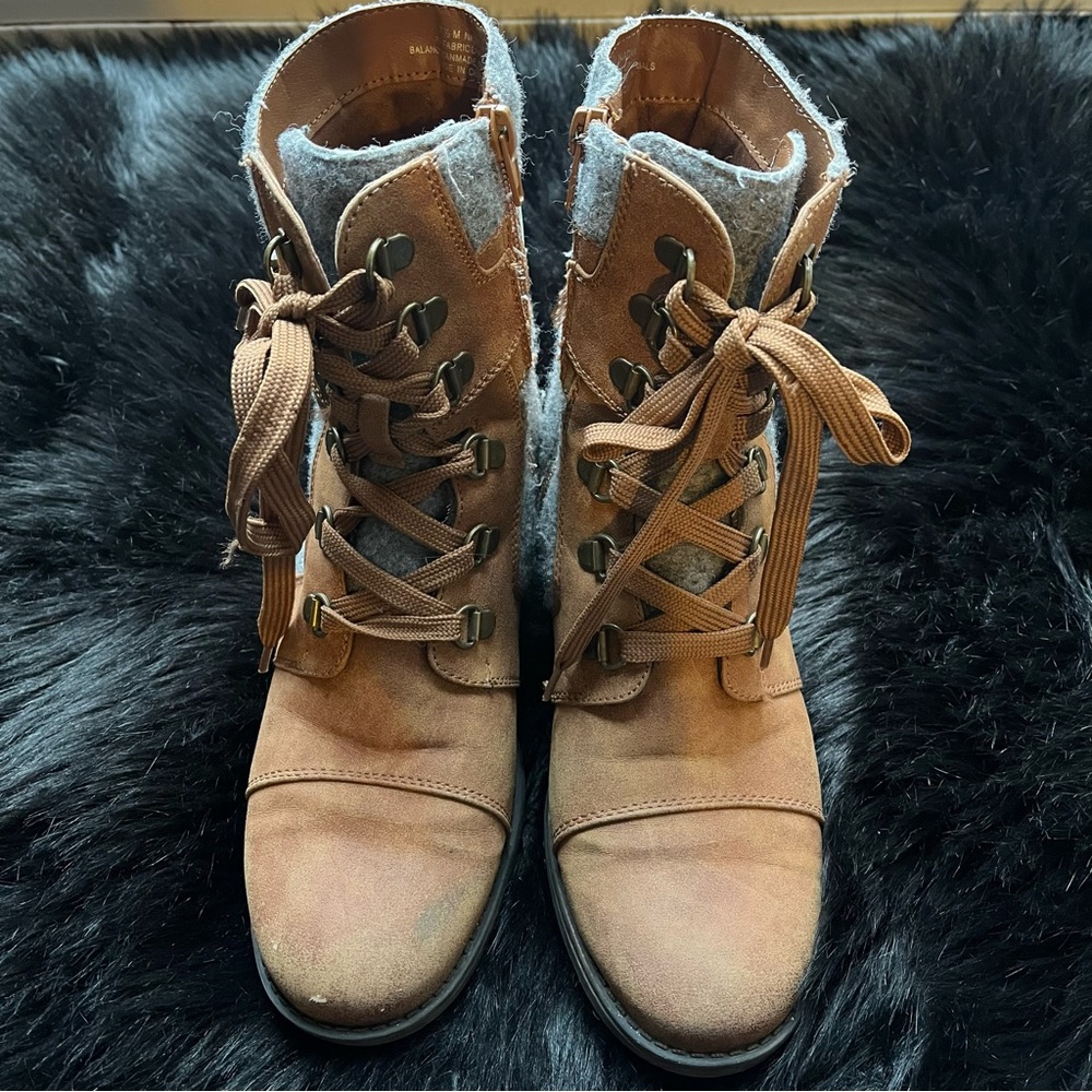 Crown Vintage “Nadia” Ankle Boots
